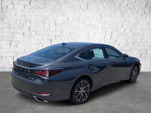 2025 Lexus ES 350 Base