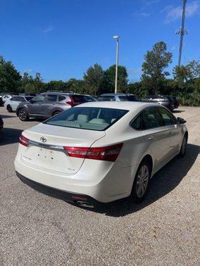 Blizzard Pearl 2014 Toyota Avalon XLE