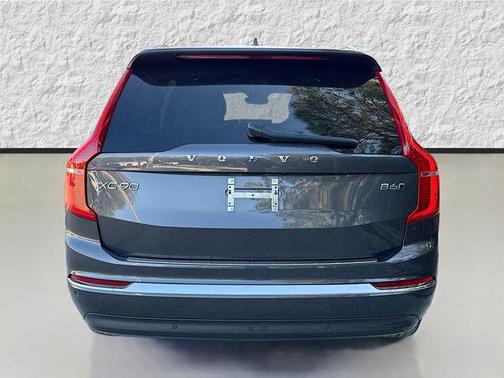 2024 Volvo XC90 B6 Ultimate Bright Theme 7-Seater