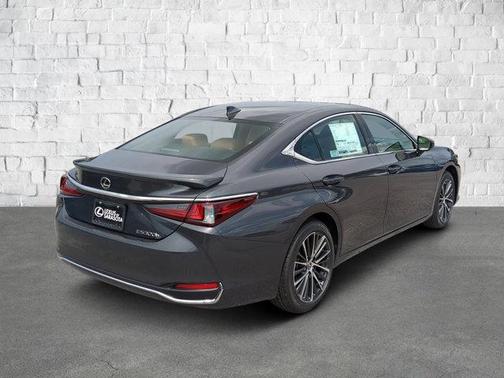 2025 Lexus ES 300h Base