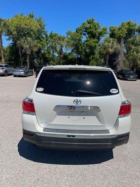 Blizzard Pearl 2012 Toyota Highlander SE