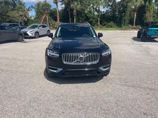 2023 Volvo XC90 Recharge Plug-In Hybrid T8 Plus Bright Theme 7-Seater