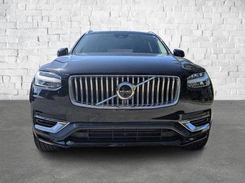 2023 Volvo XC90 Recharge Plug-In Hybrid T8 Plus Bright Theme 7-Seater