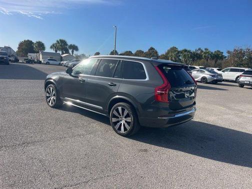 2024 Volvo XC90 B6 Plus Bright Theme 7-Seater