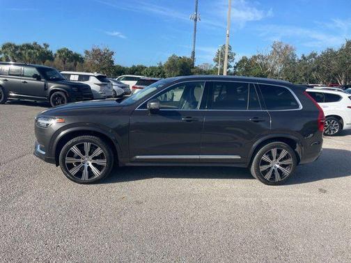 2024 Volvo XC90 B6 Plus Bright Theme 7-Seater