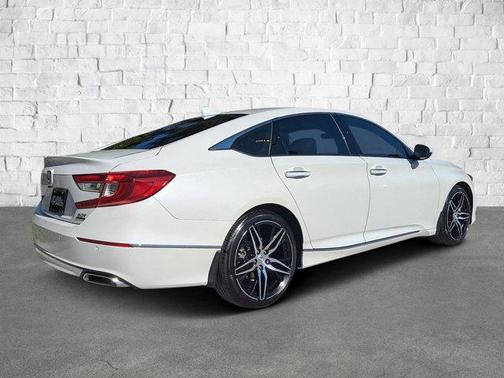 2021 Honda Accord Touring 2.0T