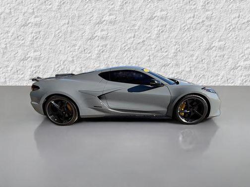 2025 Chevrolet Corvette E-Ray RWD Coupe 2LZ