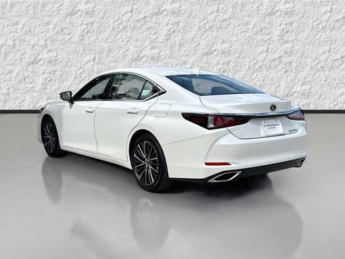 Eminent White Pearl 2025 Lexus ES 350 Base