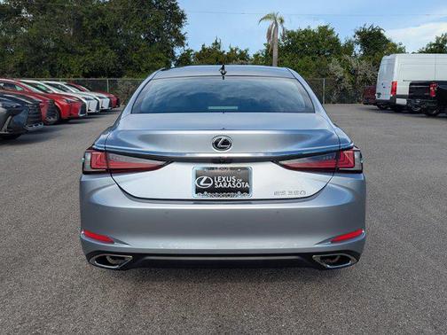 2025 Lexus ES 350 Ultra Luxury