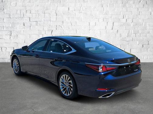 2025 Lexus ES 350 Ultra Luxury