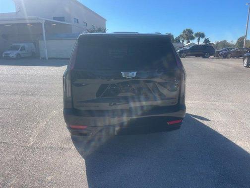 2024 Cadillac Escalade Sport