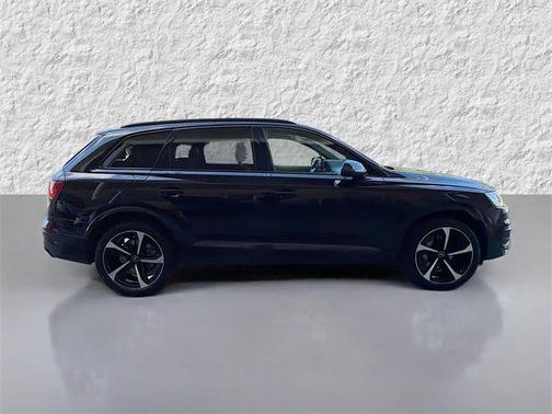 2019 Audi Q7 55 Prestige