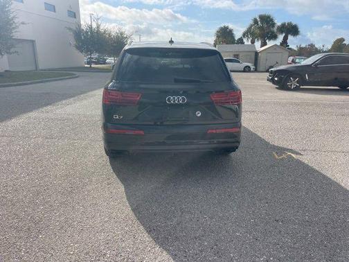 2019 Audi Q7 55 Prestige