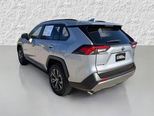 2024 Toyota RAV4 Hybrid SE
