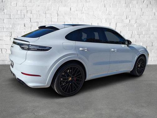 2023 Porsche Cayenne GTS