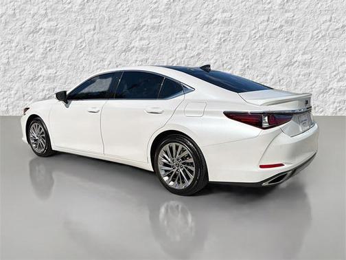 2023 Lexus ES 350 Ultra Luxury
