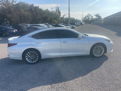 2023 Lexus ES 350 Ultra Luxury