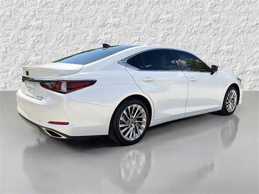 2023 Lexus ES 350 Ultra Luxury