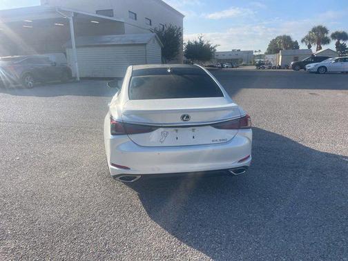 2023 Lexus ES 350 Ultra Luxury