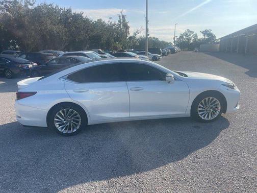 2023 Lexus ES 350 Ultra Luxury