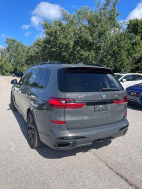 Dravit Grey Metallic 2022 BMW X7 M50i