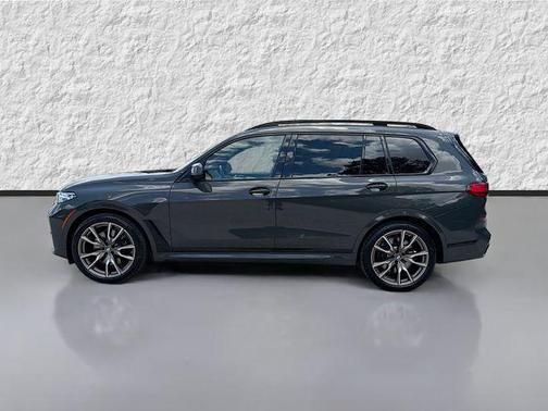 Dravit Grey Metallic 2022 BMW X7 M50i