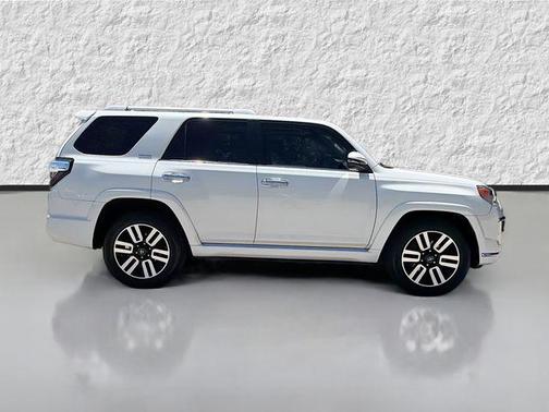Blizzard Pearl 2018 Toyota 4Runner Limited