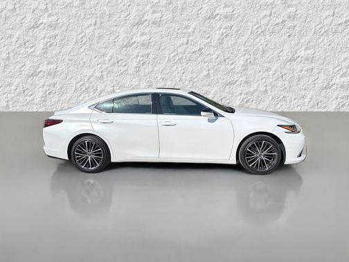 2023 Lexus ES 350 Base