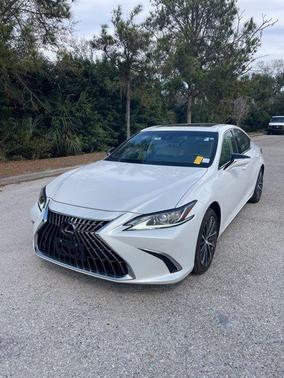 2023 Lexus ES 350 Base