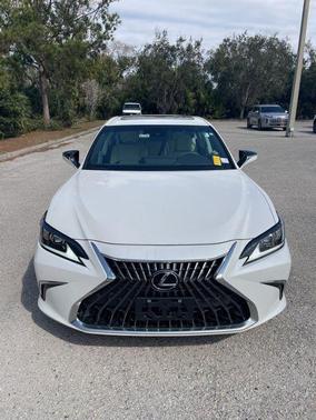 2023 Lexus ES 350 Base
