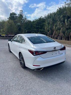2023 Lexus ES 350 Base