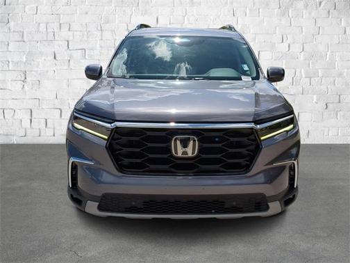2023 Honda Pilot Touring 8-Passenger