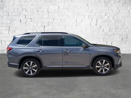 2023 Honda Pilot Touring 8-Passenger