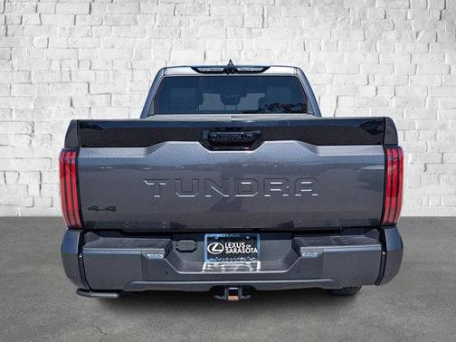 2024 Toyota Tundra Hybrid Platinum