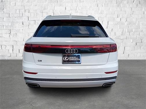 2025 Audi Q8 55 Premium