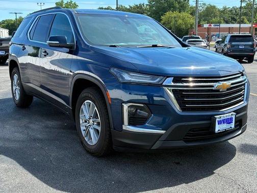 Northsky Blue Metallic 2022 Chevrolet Traverse LT Cloth
