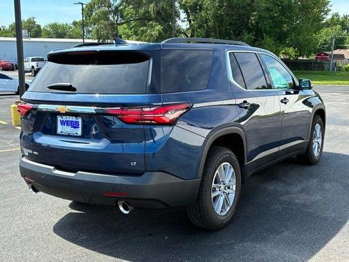 Northsky Blue Metallic 2022 Chevrolet Traverse LT Cloth