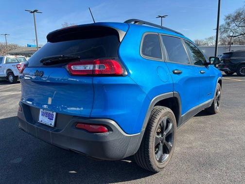 2017 Jeep Cherokee Sport