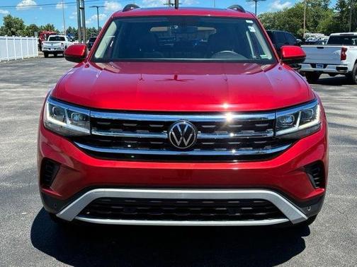 Aurora Red Metallic 2023 Volkswagen Atlas 3.6L SE w/Technology