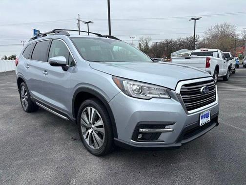 Ice Silver Metallic 2019 Subaru Ascent Limited 7-Passenger
