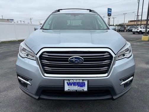 Ice Silver Metallic 2019 Subaru Ascent Limited 7-Passenger