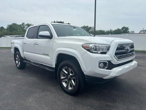 Super White 2017 Toyota Tacoma Limited