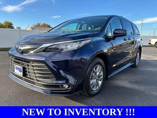 2025 Toyota Sienna XLE