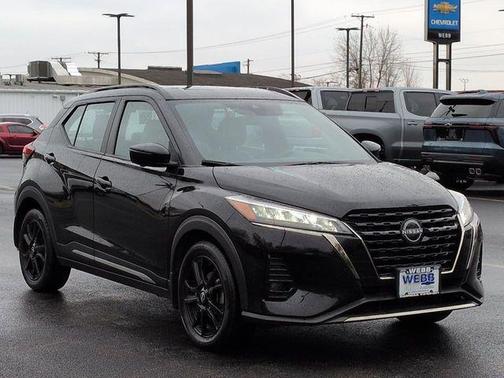 2023 Nissan Kicks SR