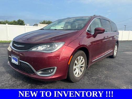 2018 Chrysler Pacifica Touring-L