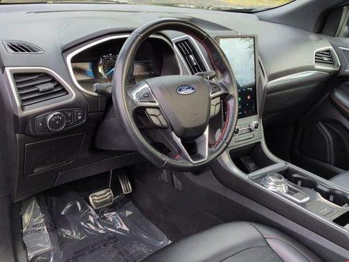 2021 Ford Edge ST Line