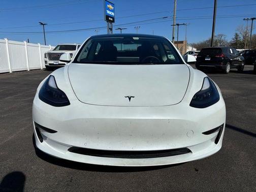 2022 Tesla Model 3 Long Range