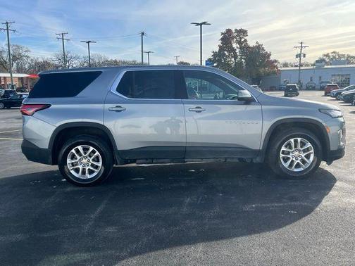 2023 Chevrolet Traverse LS