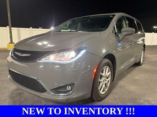 2020 Chrysler Pacifica Touring