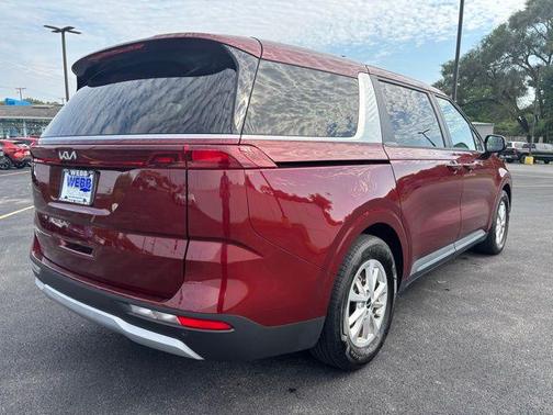 2023 Kia Carnival LX